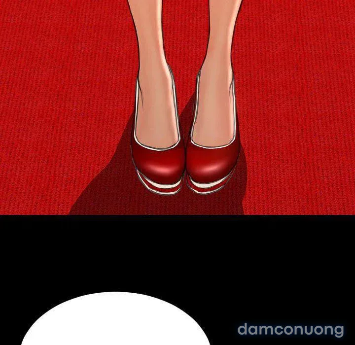 Em gái bán hàng sextoy 