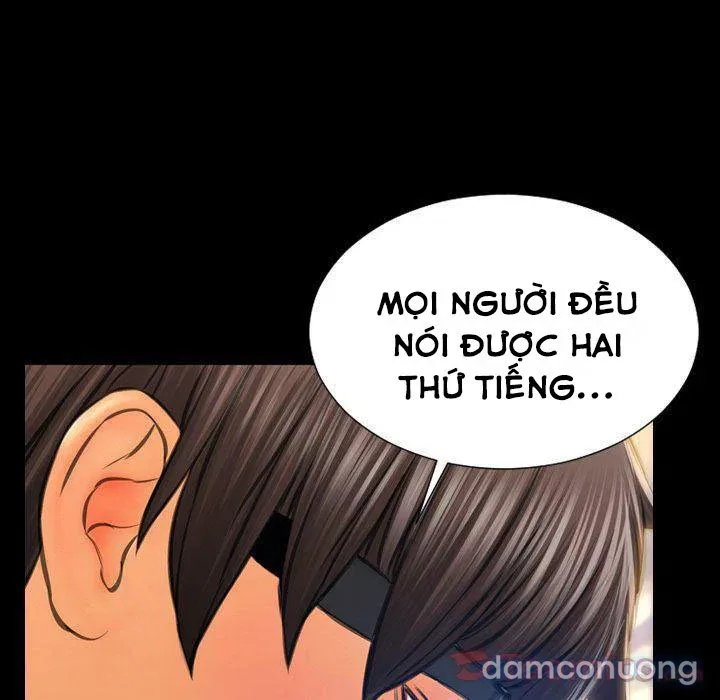 Em gái bán hàng sextoy 
