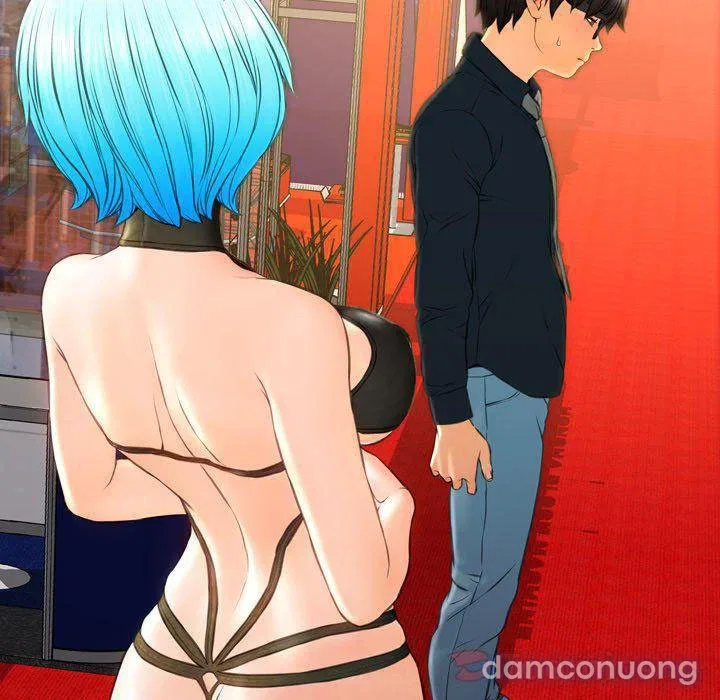 Em gái bán hàng sextoy 