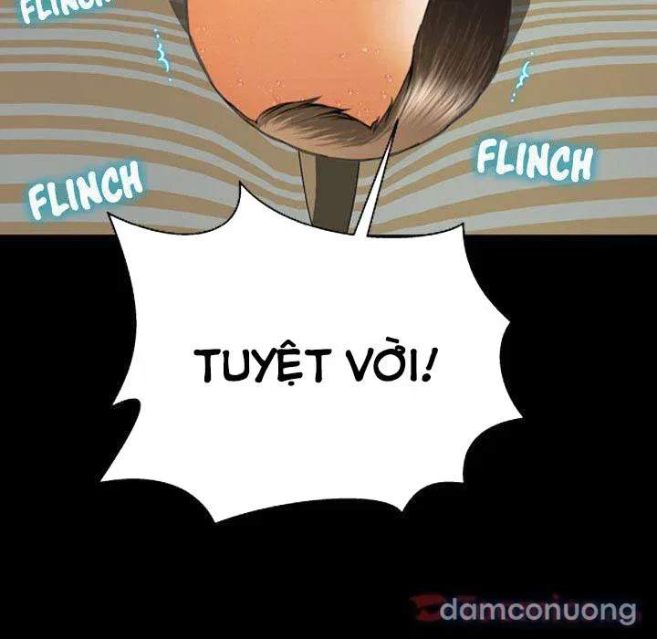 Em gái bán hàng sextoy 