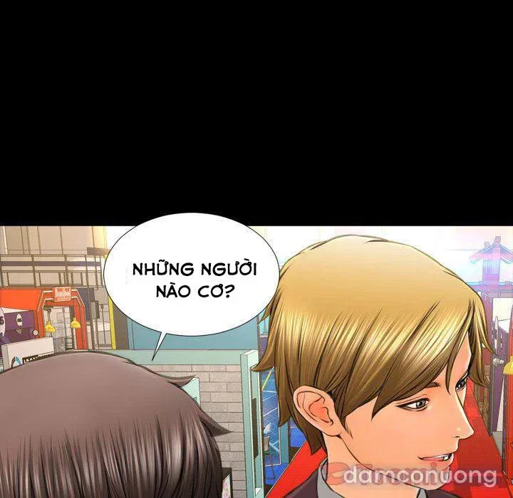 Em gái bán hàng sextoy 