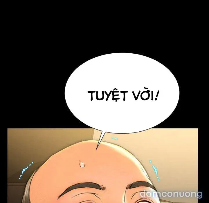 Em gái bán hàng sextoy 