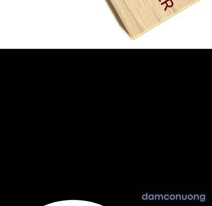 Em gái bán hàng sextoy 
