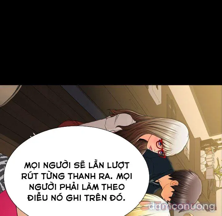 Em gái bán hàng sextoy 
