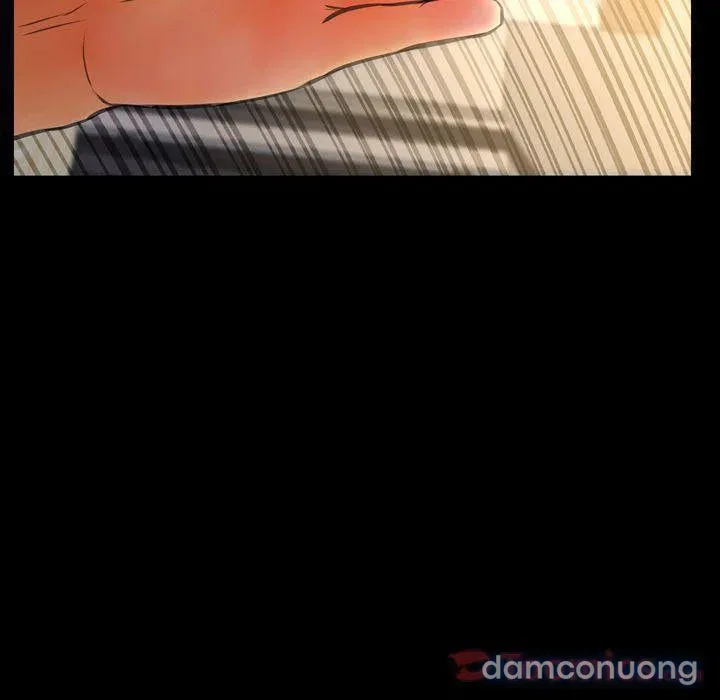 Em gái bán hàng sextoy 