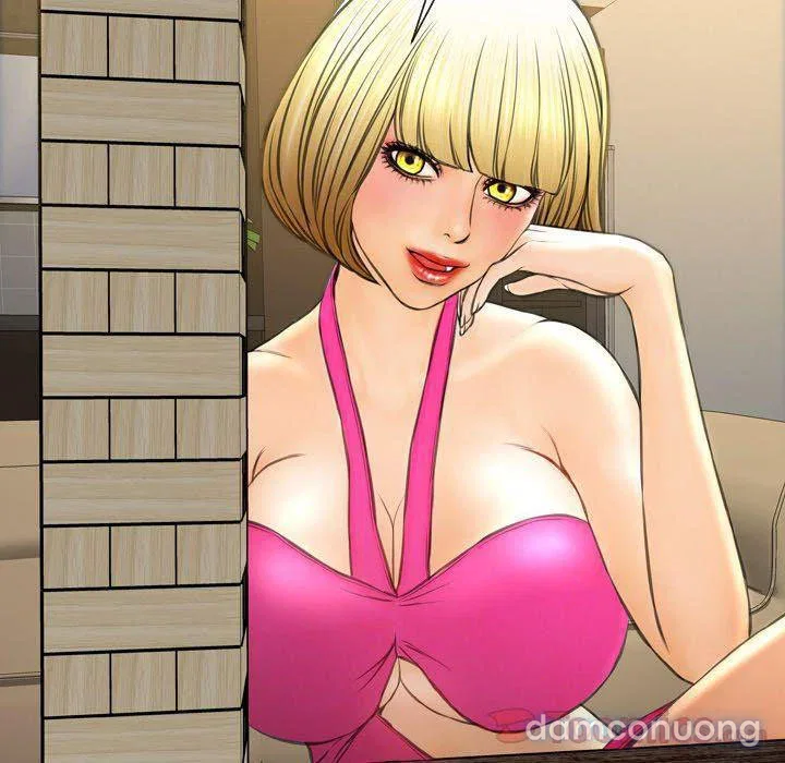 Em gái bán hàng sextoy 