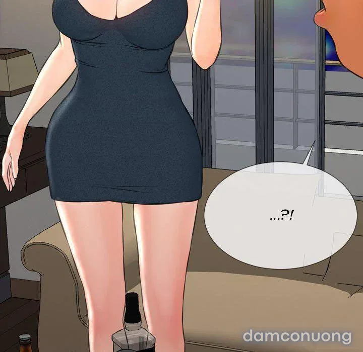 Em gái bán hàng sextoy 