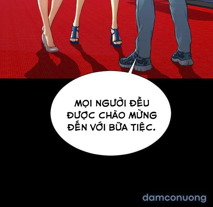 Em gái bán hàng sextoy 