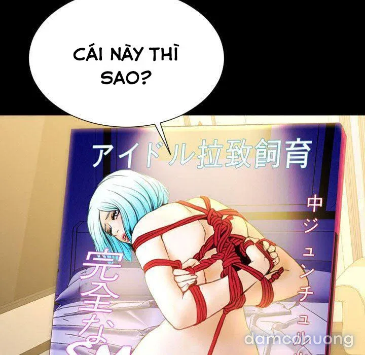 Em gái bán hàng sextoy 