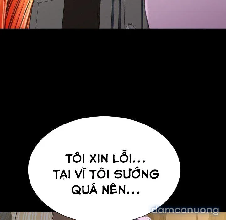 Em gái bán hàng sextoy 