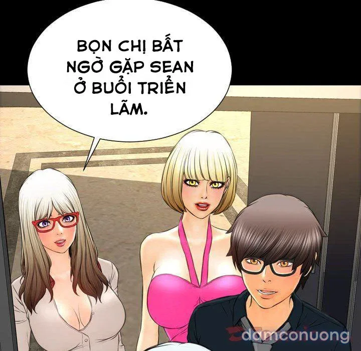 Em gái bán hàng sextoy 