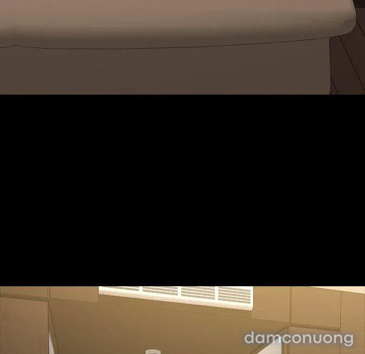 Em gái bán hàng sextoy 
