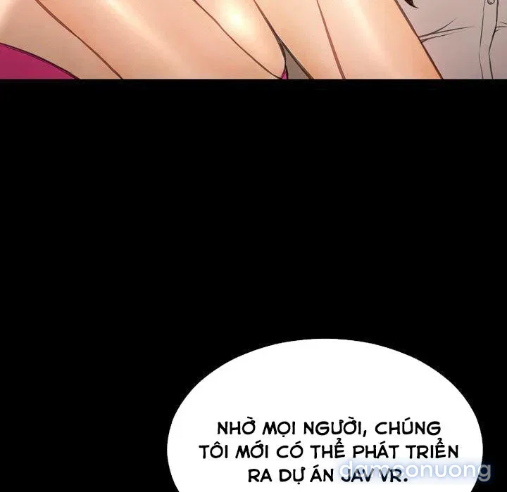 Em gái bán hàng sextoy 