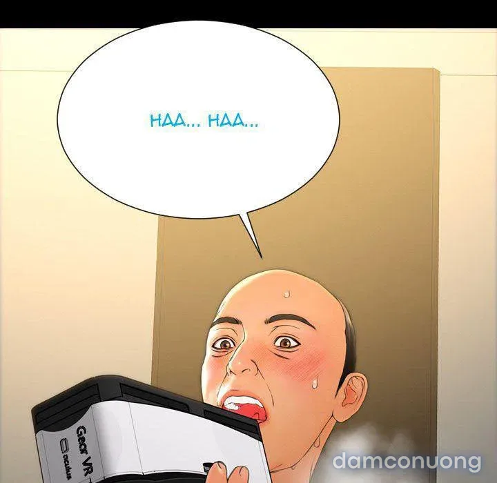 Em gái bán hàng sextoy 
