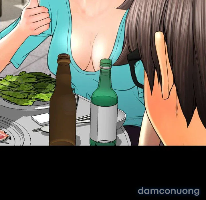 Em gái bán hàng sextoy 
