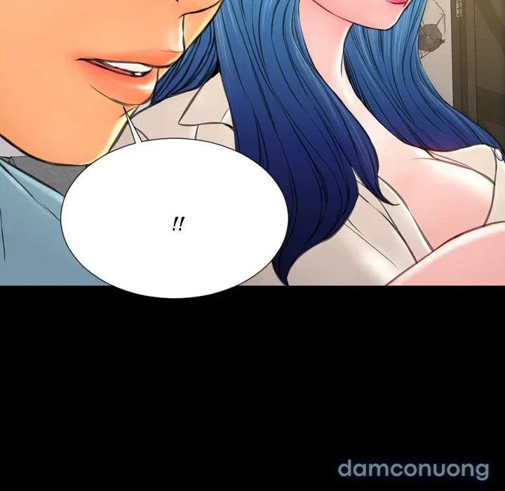 Em gái bán hàng sextoy 