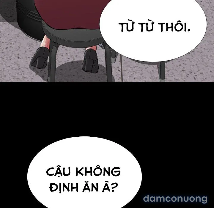Em gái bán hàng sextoy 