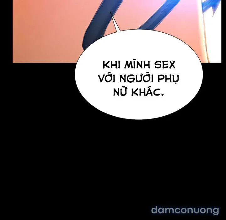 Em gái bán hàng sextoy 