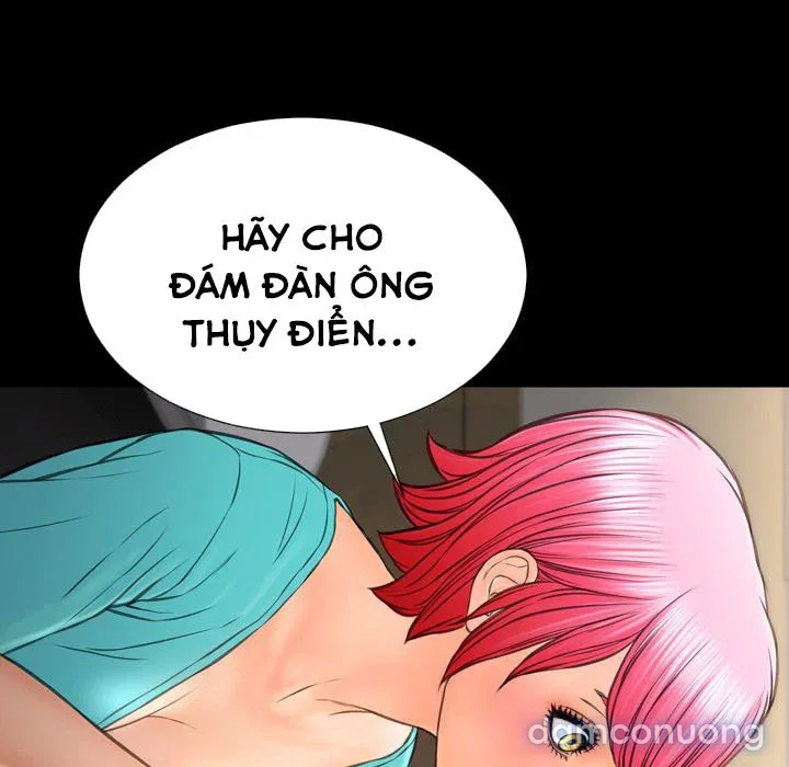 Em gái bán hàng sextoy 