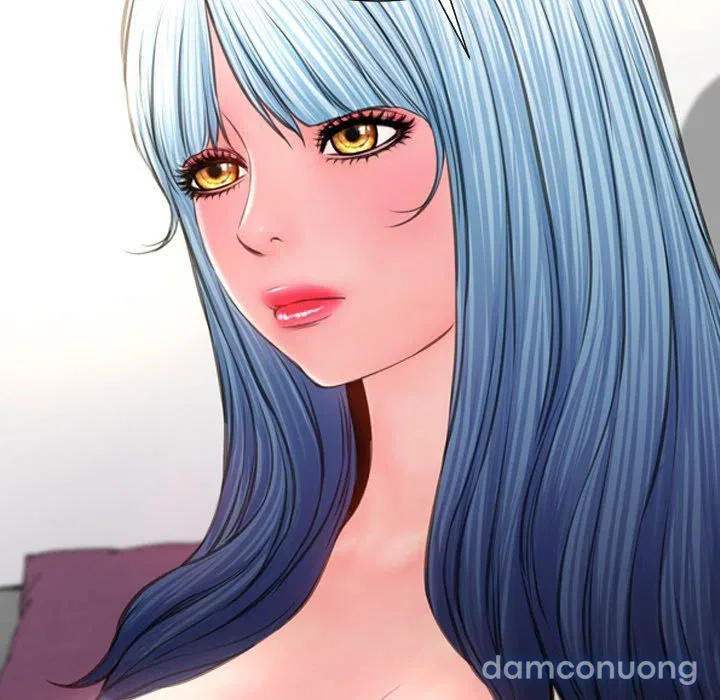 Em gái bán hàng sextoy 
