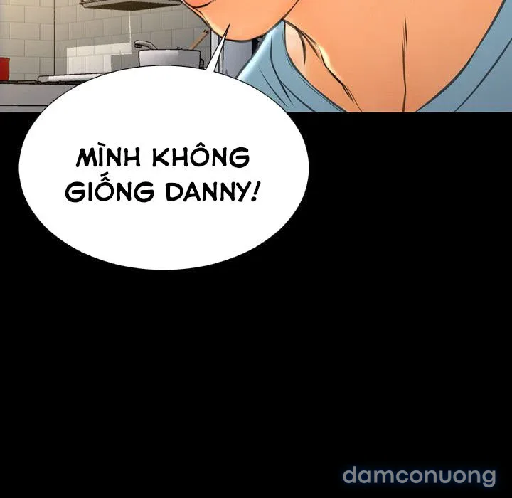 Em gái bán hàng sextoy 