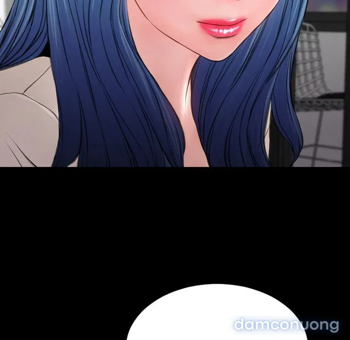 Em gái bán hàng sextoy 