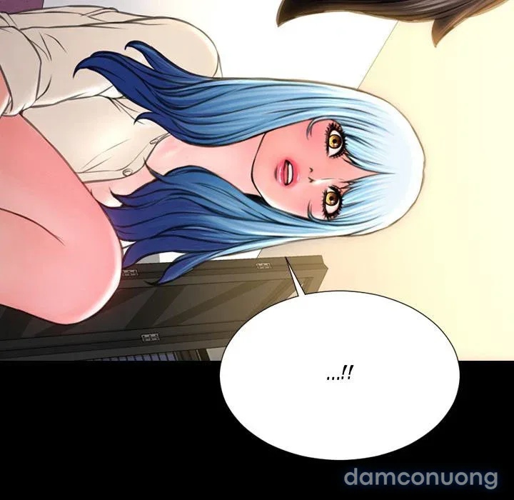 Em gái bán hàng sextoy 
