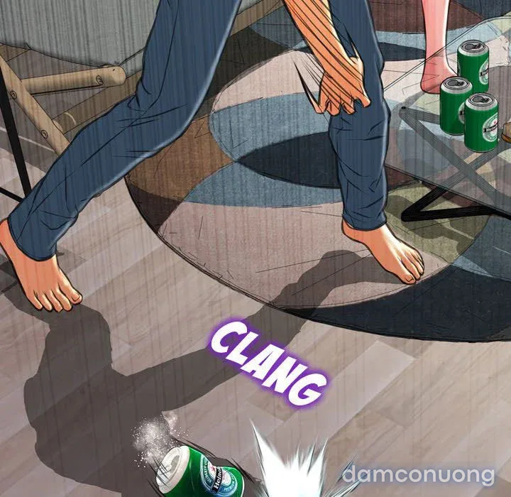 Em gái bán hàng sextoy 