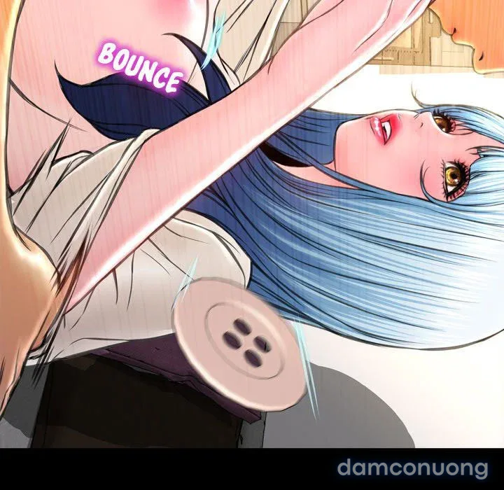 Em gái bán hàng sextoy 