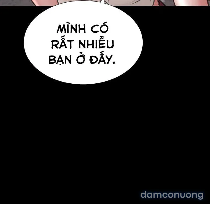 Em gái bán hàng sextoy 