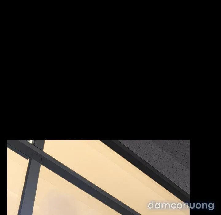 Em gái bán hàng sextoy 