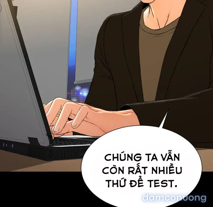 Em gái bán hàng sextoy 