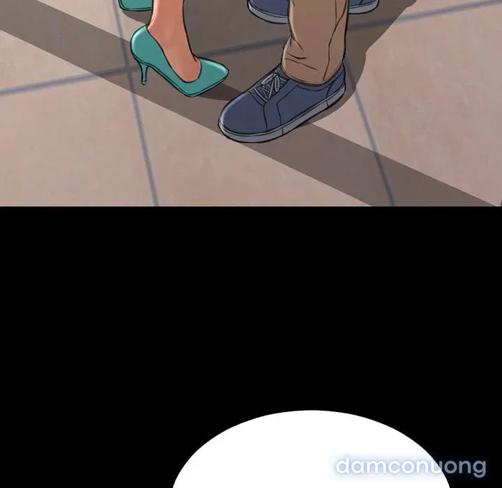 Em gái bán hàng sextoy 