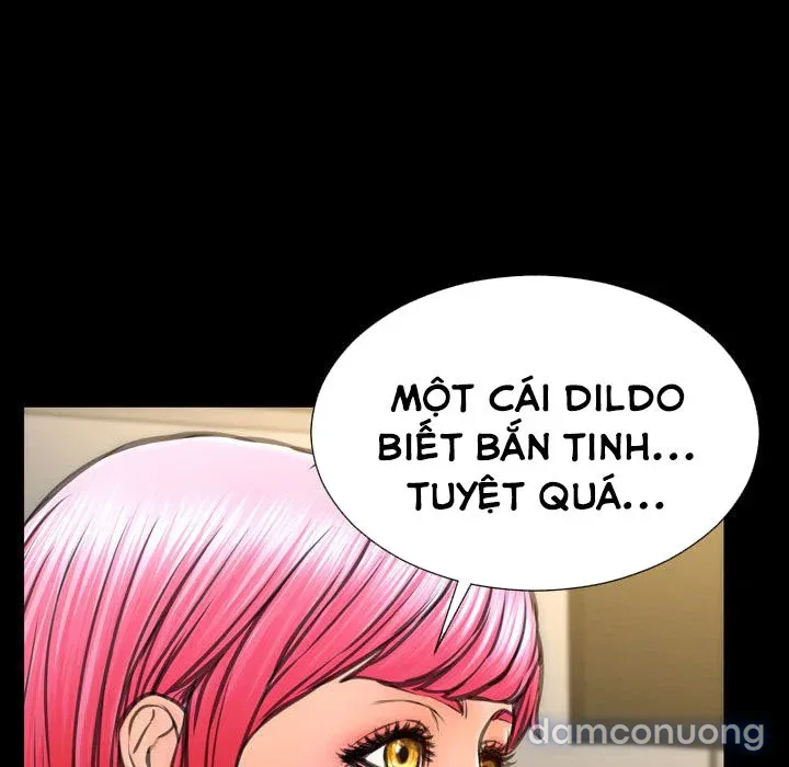 Em gái bán hàng sextoy 