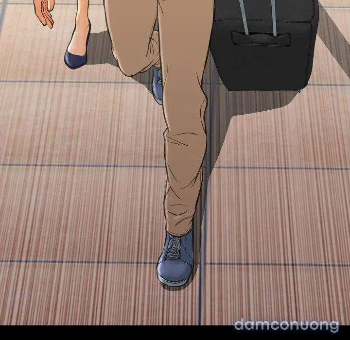 Em gái bán hàng sextoy 