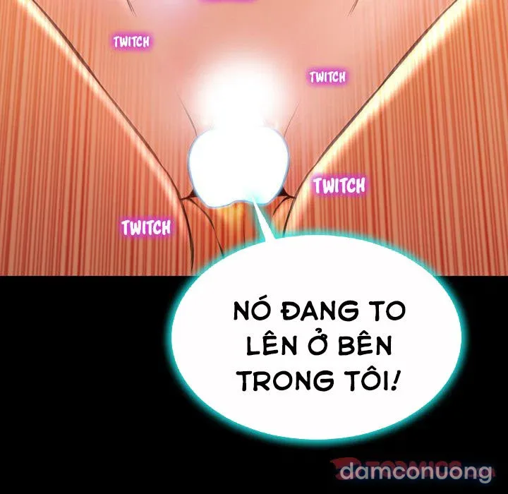 Em gái bán hàng sextoy 