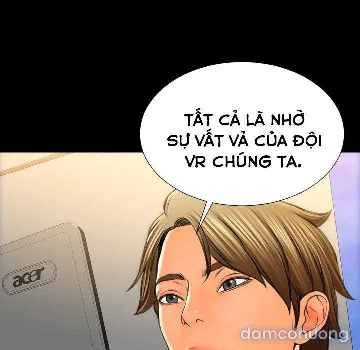 Em gái bán hàng sextoy 