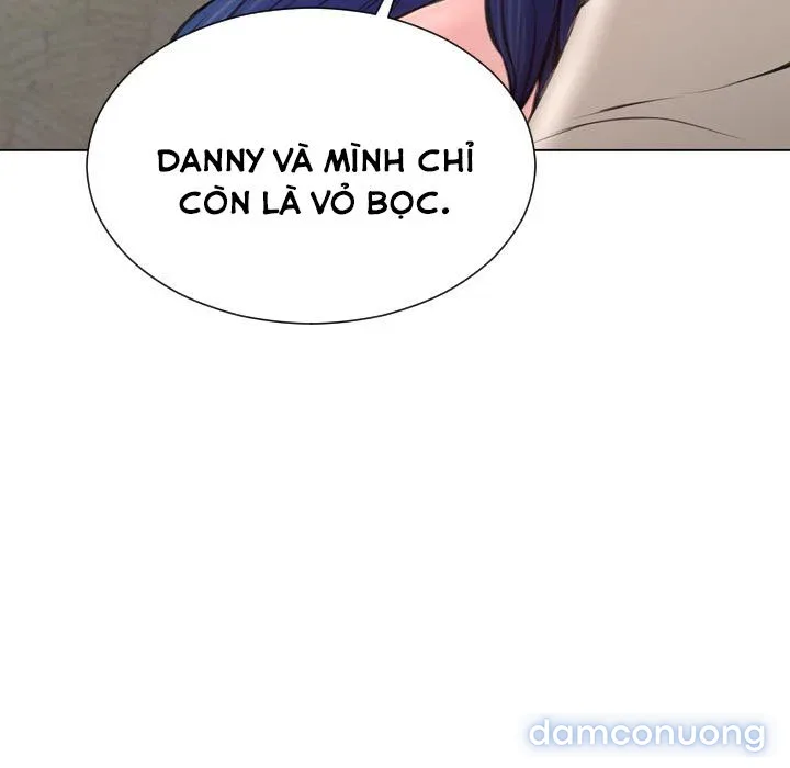 Em gái bán hàng sextoy 