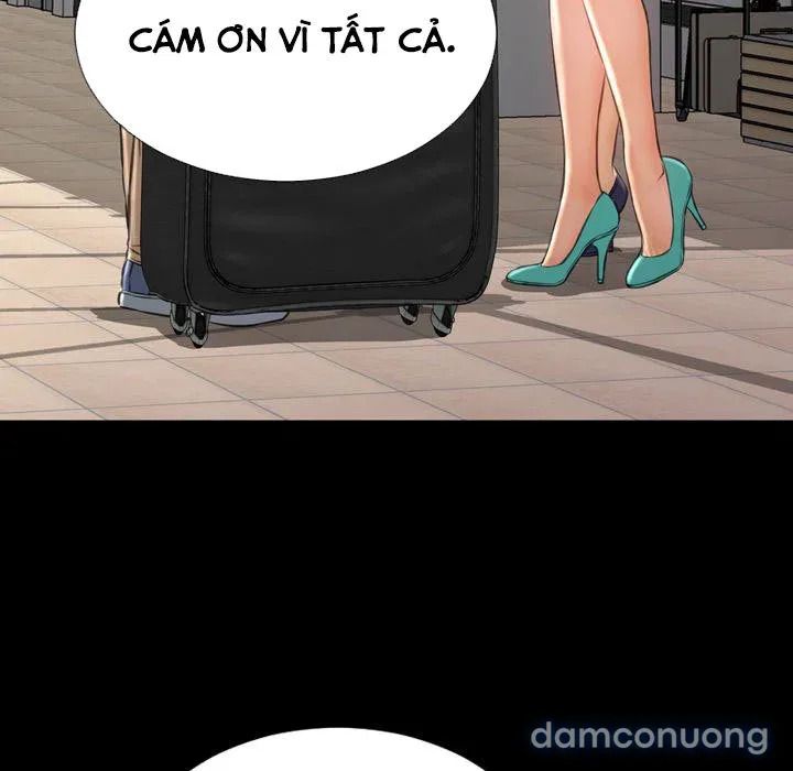 Em gái bán hàng sextoy 