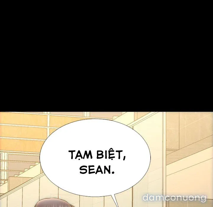 Em gái bán hàng sextoy 