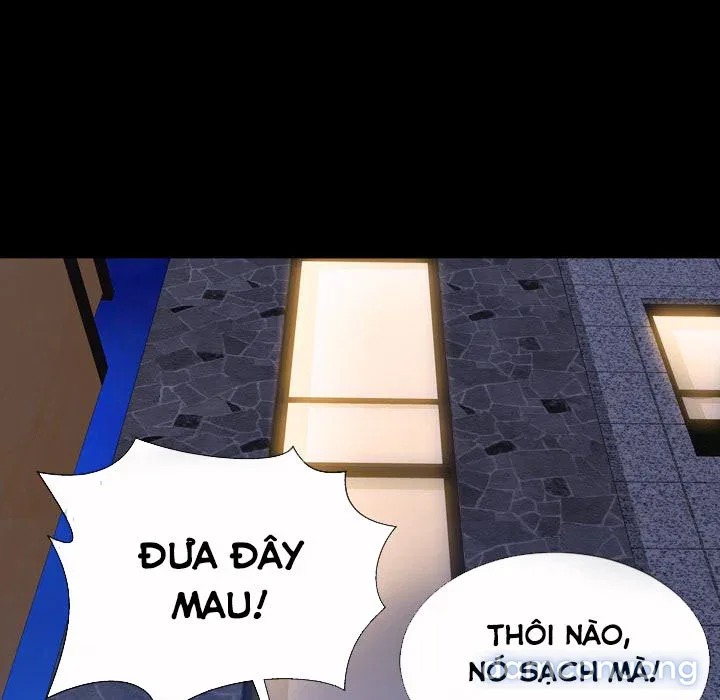 Em gái bán hàng sextoy 
