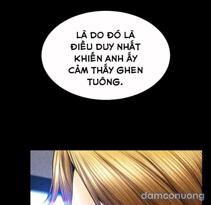 Em gái bán hàng sextoy 