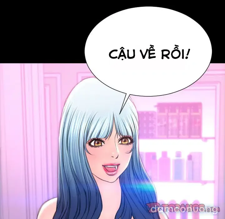 Em gái bán hàng sextoy 