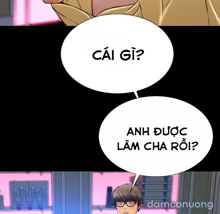 Em gái bán hàng sextoy 