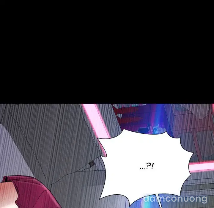 Em gái bán hàng sextoy 