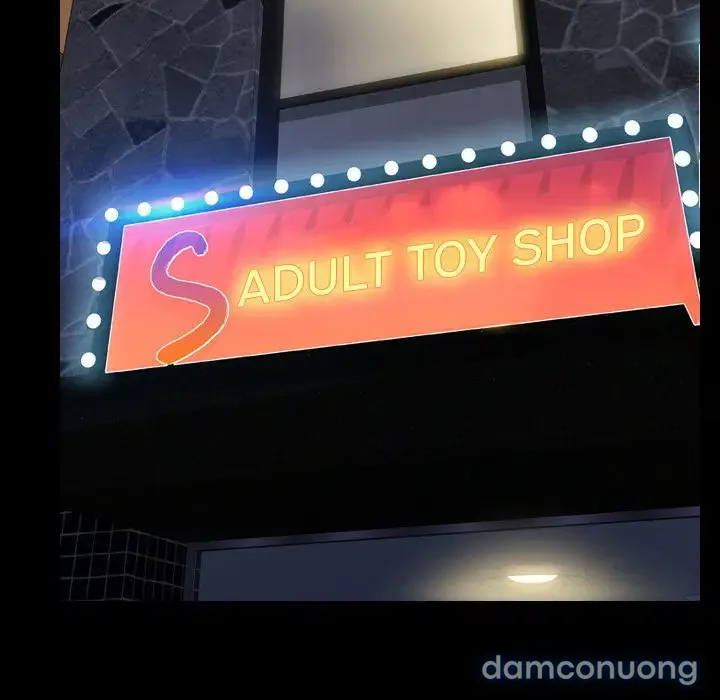 Em gái bán hàng sextoy 