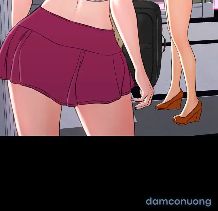 Em gái bán hàng sextoy 