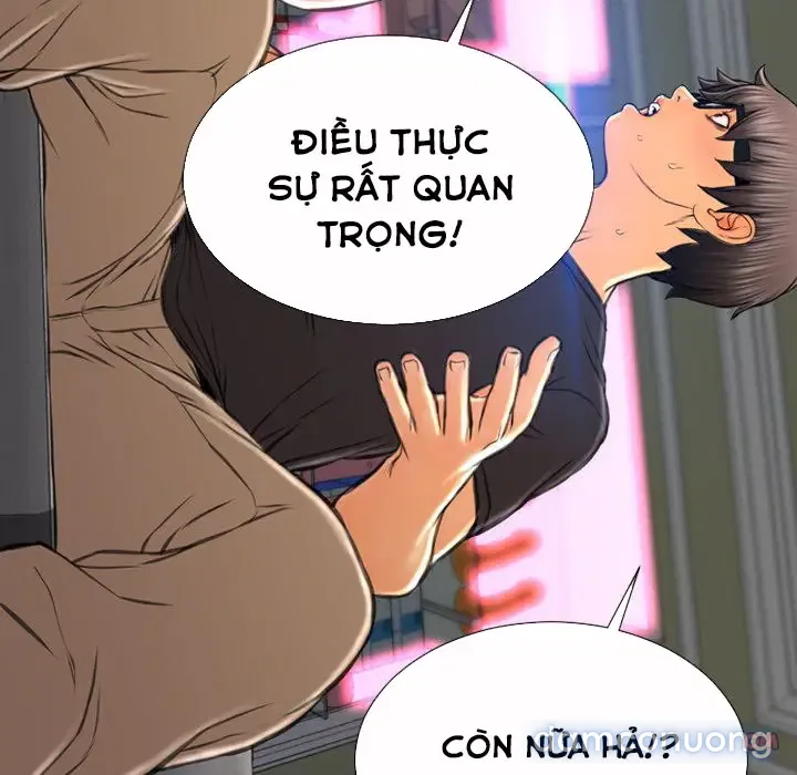 Em gái bán hàng sextoy 