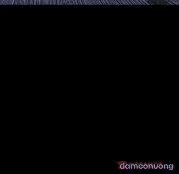 Em gái bán hàng sextoy 