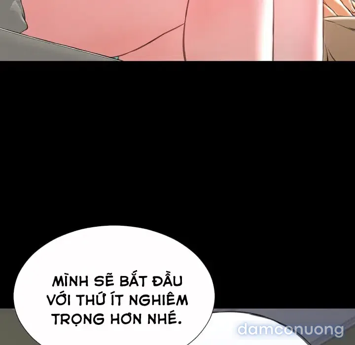 Em gái bán hàng sextoy 